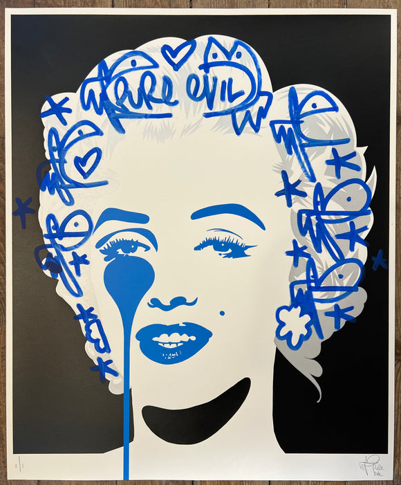 Handfinished Marilyn Classic - Bunny face off